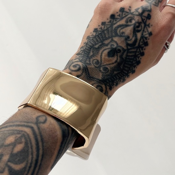 8 other reasons gold plated squared up bangle - Picture 6 of 6